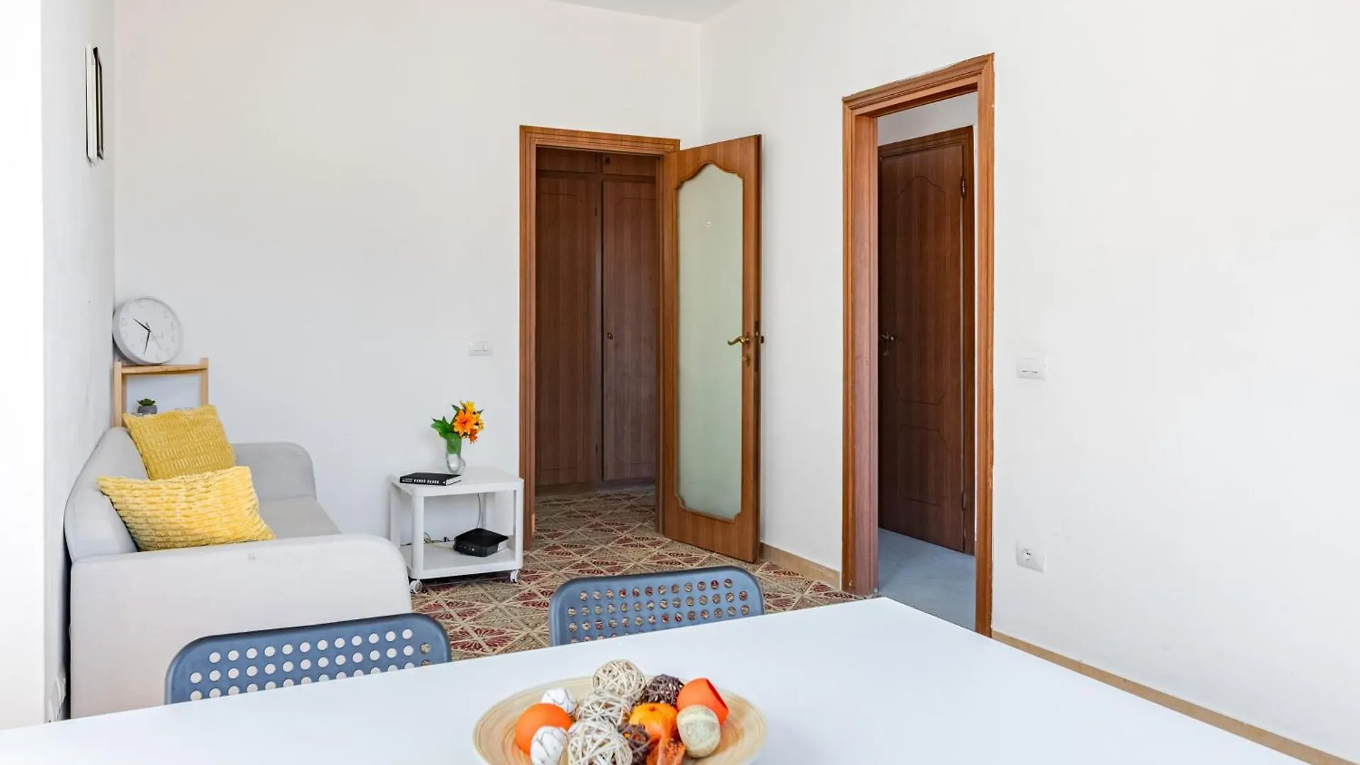 Attico 2 Camere Balcone Parcheggi Gratis Ascensore Pisa Apartman