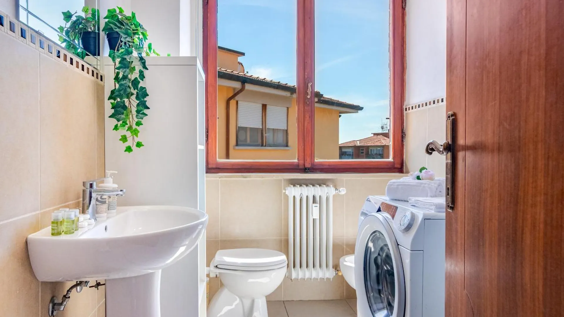 Attico 2 Camere Balcone Parcheggi Gratis Ascensore 比萨 0*,
